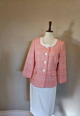 Elegant LeSuit Women's Coral Tweed Button Jacket with White Trim and White skirt